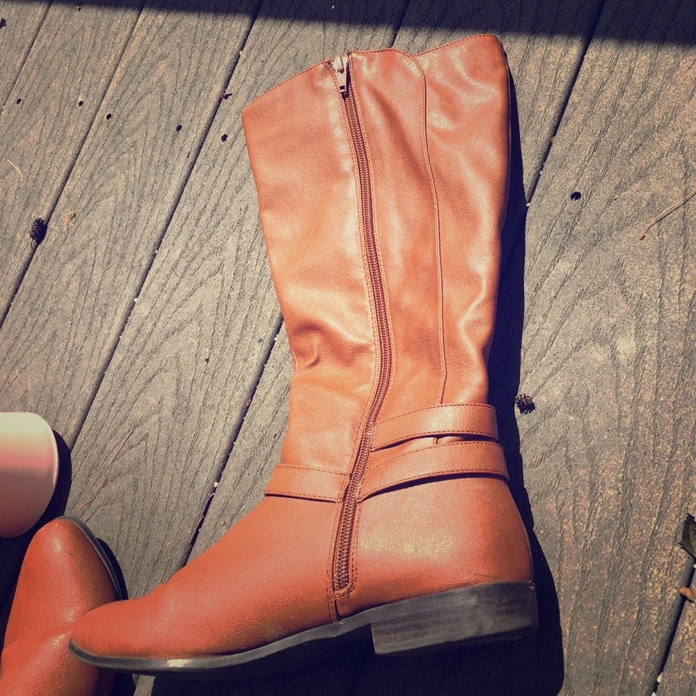 Leather boots